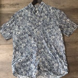 Men’s Columbia button-up shirt size large